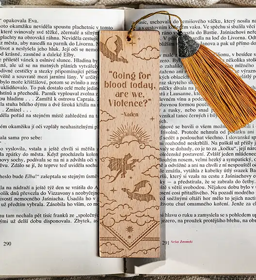 Dřevěná záložka: Fourth Wing (Čtvrté křídlo) #2